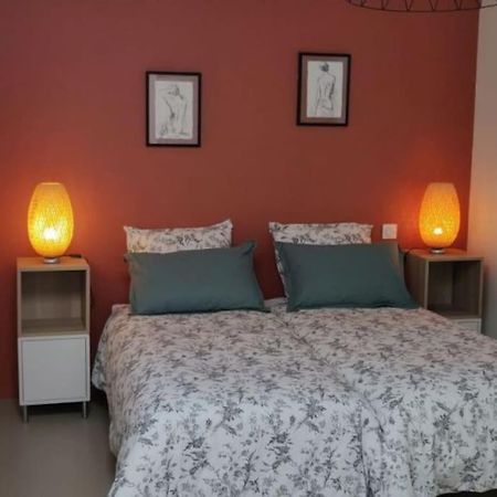 Gite A Saint-Sauveur Екстериор снимка
